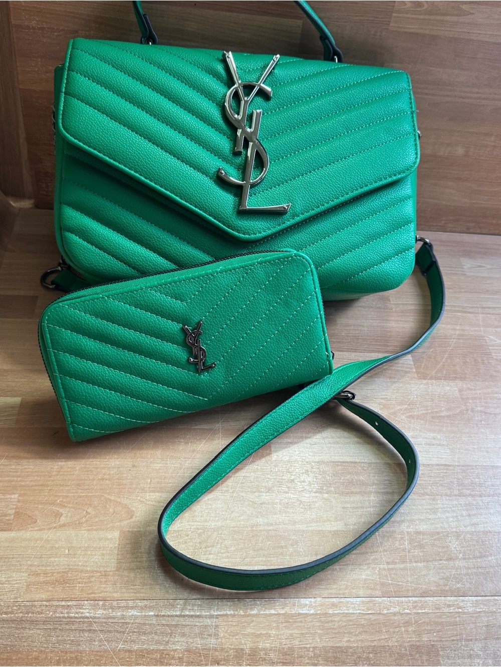 Green quilted crossbody with matching wallet